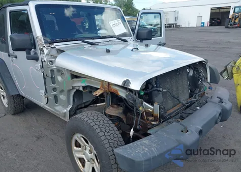 2010 Jeep Wrangler Sport из США, поврежденный, VIN 1J4AA2D12AL104743